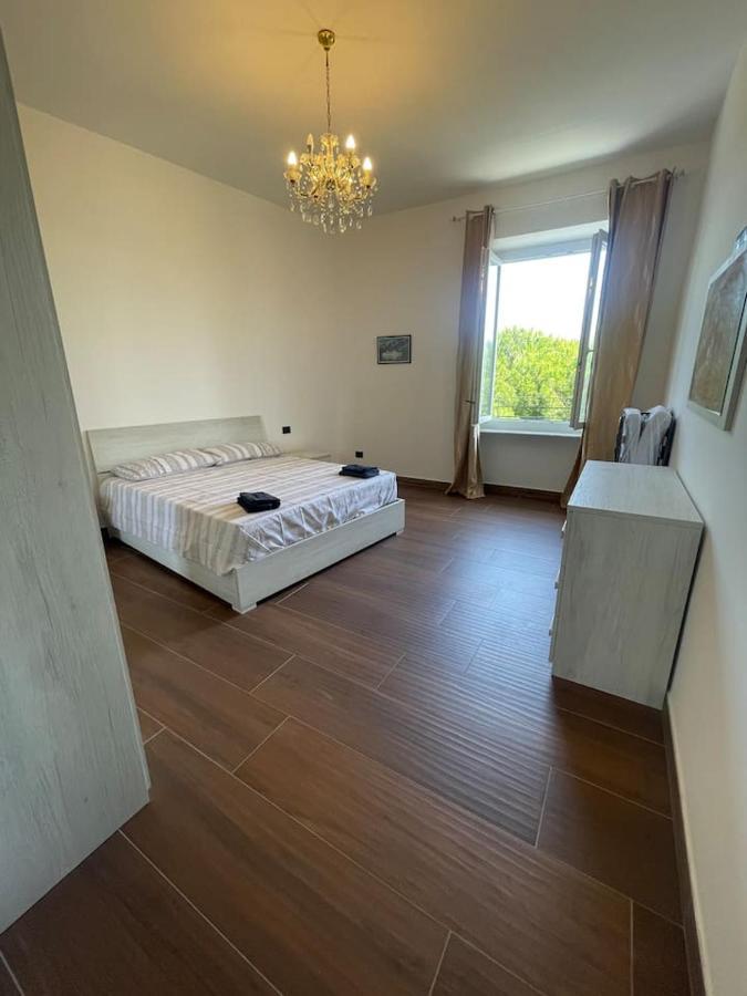 Autumn Apartment Vado Ligure Ngoại thất bức ảnh