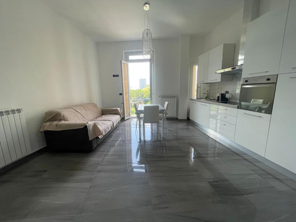 Autumn Apartment Vado Ligure Ngoại thất bức ảnh