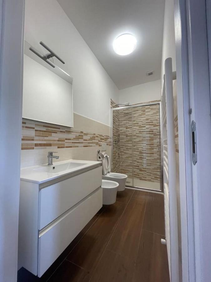Autumn Apartment Vado Ligure Ngoại thất bức ảnh