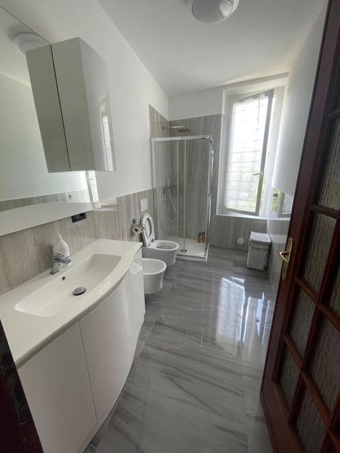 Autumn Apartment Vado Ligure Ngoại thất bức ảnh